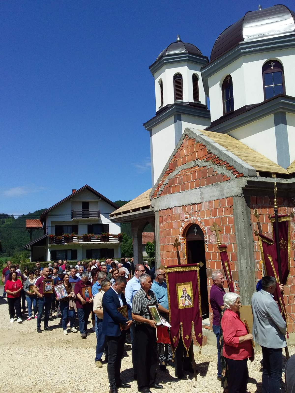 HRAMOVNA SLAVA NA DUHOVSKI UTORAK: Vjerni narod Rječice u duhovnom jedinstvu.