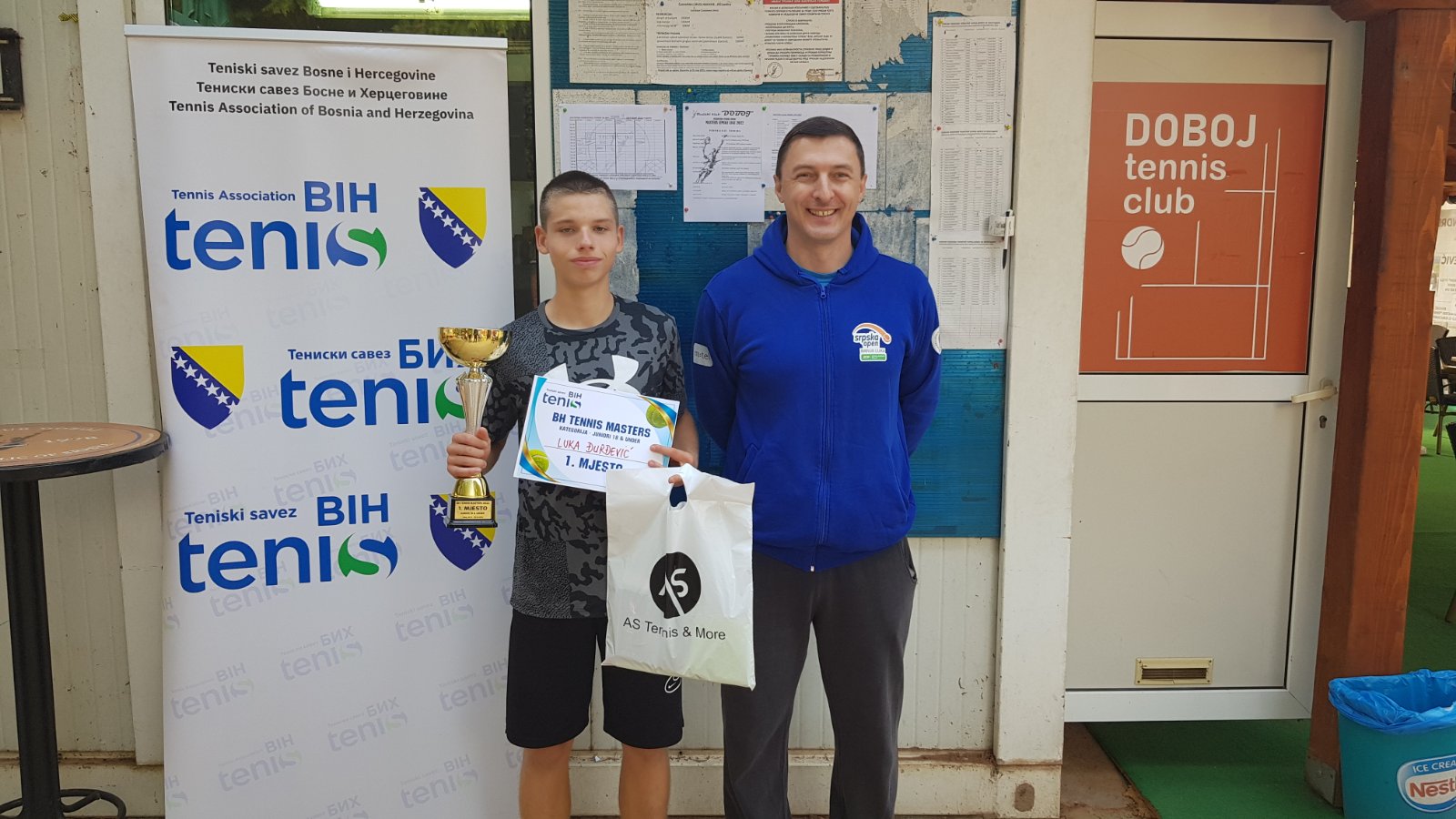 Proteklog vikenda u Teniskom klubu "Doboj" održani su završni Masters turniri u kategorijama U18 (dječaci) i U10 (djecači i djevojčice)