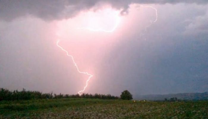 FOTO: Dobojski Info | VRIJEME: Danas pretežno oblačno, mogući pljuskovi i grmljavina