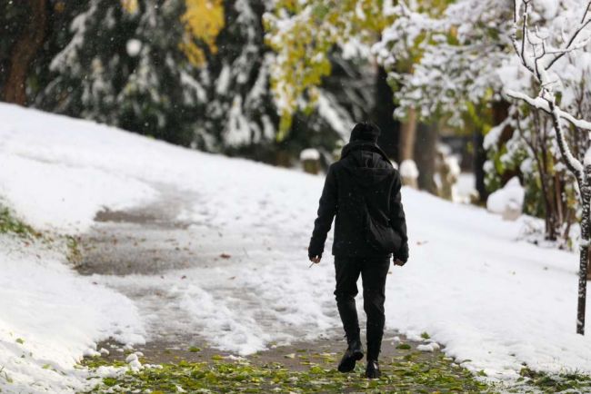 VRIJEME: Danas pretežno oblačno, uveče ponegdje slaba kiša