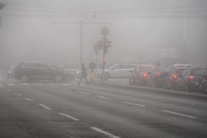 FOTO: Dobojski Info | PUTEVI: Vidljivost smanjena zbog magle, vozači oprez