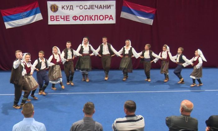 FOTO: RTV Doboj | DOBOJ: Održano „Veče folklora” u Osječanima