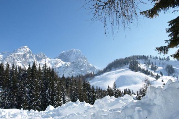 FOTO: Dobojski Info | VRIJEME: Oblačno i hladno, temperatura ispod nule