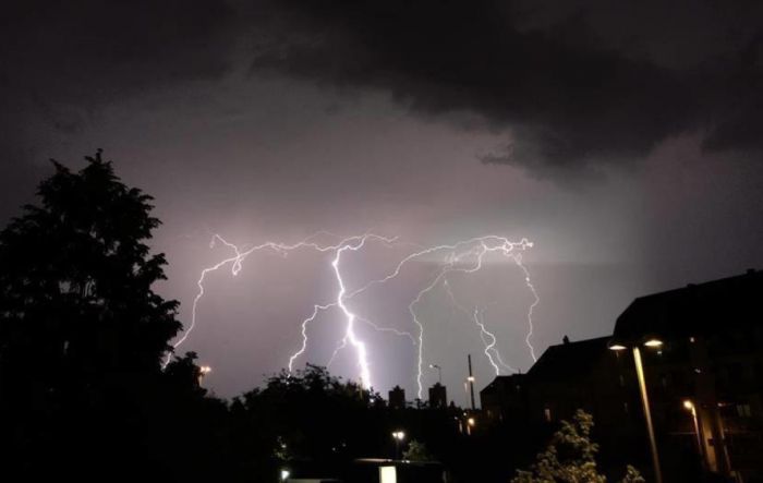 Mogući su bujični potoci, klizišta, odroni...