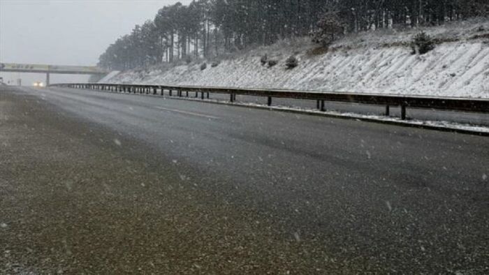 FOTO: Dobojski Info | PUTEVI: Oprez, moguća poledica