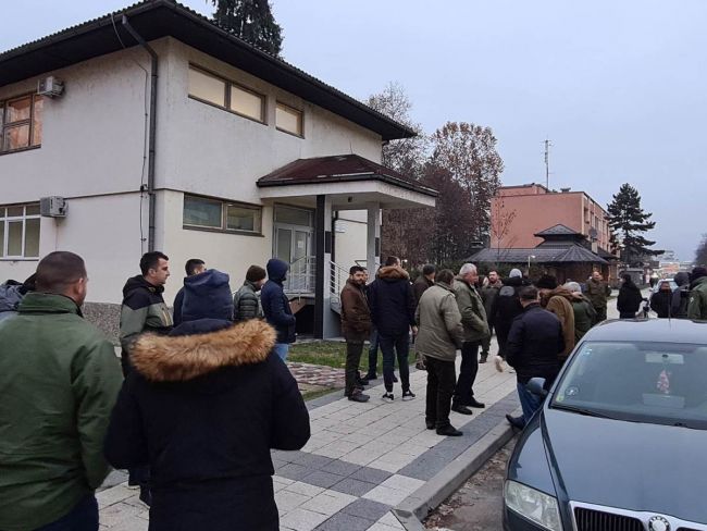 FOTO: Dobojski Info | DOBOJ: Radnici ŠG „Doboj“ ne odustaju od štrajka