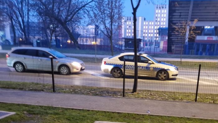 FOTO: Dobojski Info | Da li policija maltretira građane Republike Srpske?