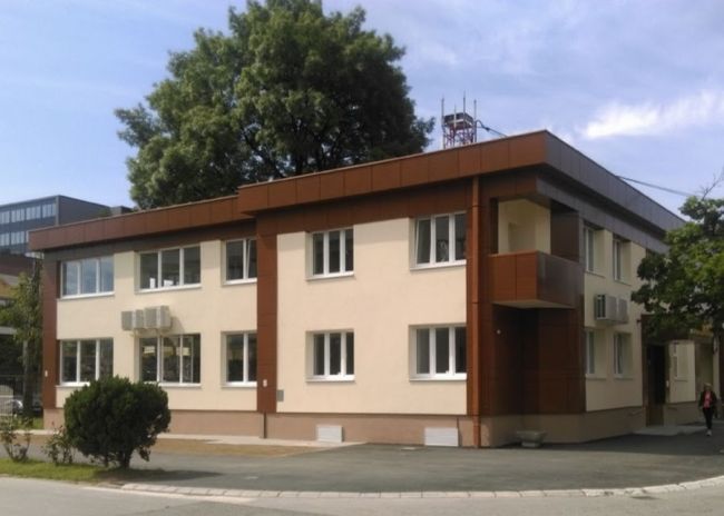 FOTO: Dobojski Info | DOBOJ: Narodna biblioteka Doboj dodjeljuje nagrade za najbolje bukmarkere učesnika konkursa