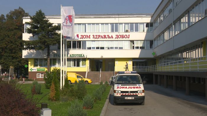 FOTO: Dobojski Info | DOBOJ: Timovi porodične medicine Doma zdravlja akreditovani na maksimalnih sedam godina