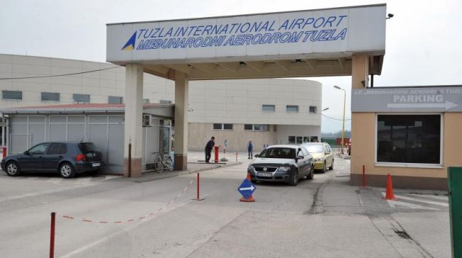 FOTO: Dobojski Info | Strmoglav pad Aerodroma Tuzla: Od zvijezde regije do najvećeg gubitnika