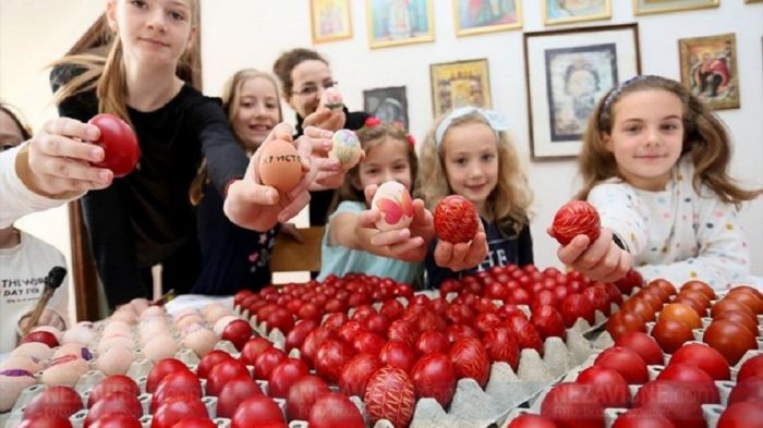 FOTO: Dobojski Info | DOBOJ: &quot;I ove godine tradicionalno darivanje vaskršnjih jaja&quot;