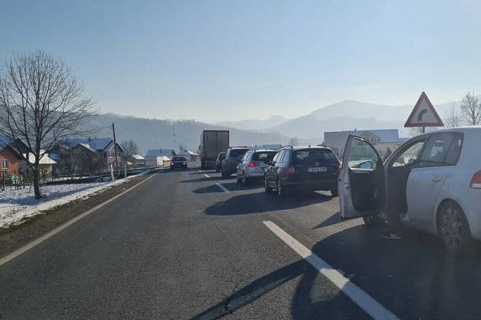 FOTO: Dobojski Info | MAGISTRALNI PUT M-17 Pet osoba povređeno u saobraćajnoj nesreći kod Maglaja