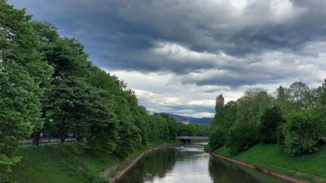 VRIJEME: Danas sunčano uz umjerenu oblačnost, ponegdje slaba kiša