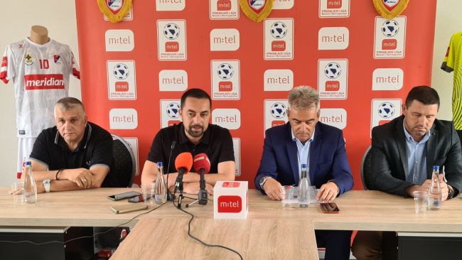 FOTO: Dobojski Info | DOBOJ: Počinje izgradnja hibridnog terena na stadionu &quot;Luke&quot;