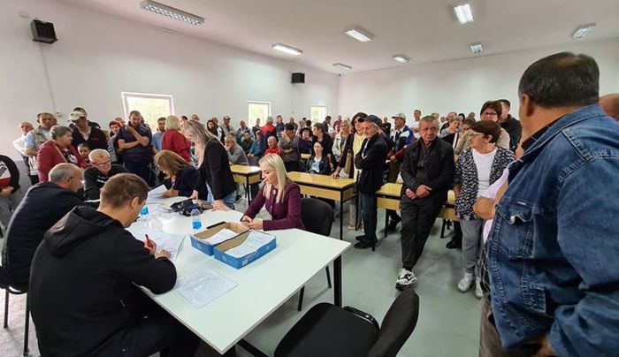 FOTO: Dobojski Info | DOBOJ: Za obnovu 100 stambenih objekata povratnicima 1.000.000 KM