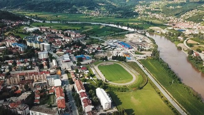 FOTO: Dobojski Info | DOBOJ: Večeras donatorska večera FK “Sloga” za završetak investicija