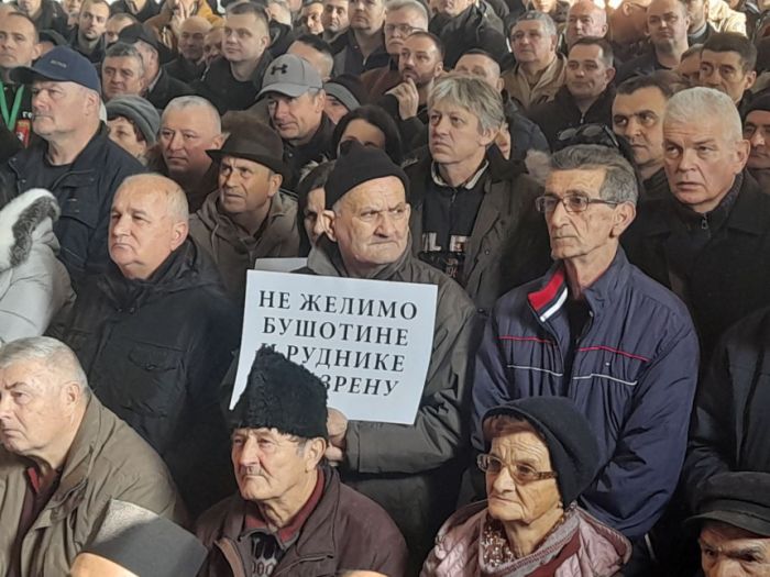 FOTO: Dobojski Info | PROTEST U BOLJANIĆU: Nećemo rudnik na našim imanjima