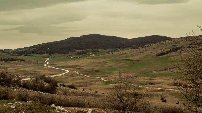 PUTEVI: Na Manjači i danas obustava saobraćaja zbog bojevog gađanja