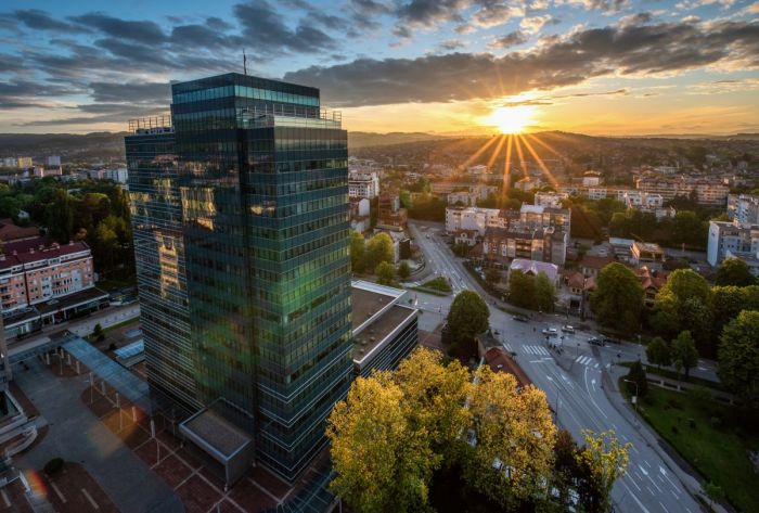 FOTO: TO RS | NERADNIKA SKORO PA NEMA? U Vladi Srpske samo jedan otkaz zbog nedolaska na posao