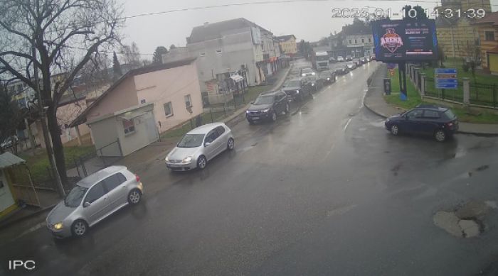 FOTO: Dobojski Info | GRANIČNI PRELAZI Na prelazima Gradiška i Gradina pojačana frekvencija vozila