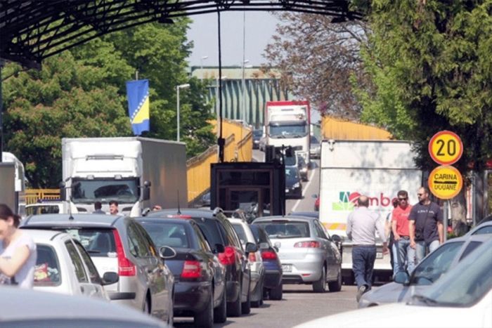 PUTEVI: Pojačana frekvencija vozila na graničnom prelazu Velika Kladuša