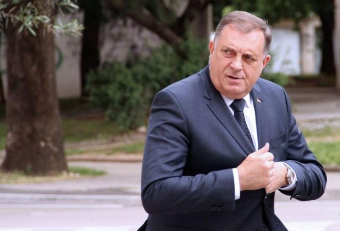 FOTO: Hercegovina | FINANSIJSKA KRIZA U REPUBLICI SRPSKOJ: Dužničko ropstvo Dodik predstavlja kao ekonomski uspjeh