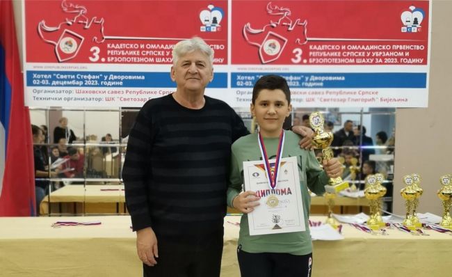 FOTO: Dobojski Info | DOBOJ: Đorđe Lukić novi šampion Republike Srpske u ubrzanom šahu