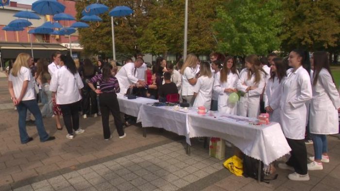 FOTO: RTV Doboj | DOBOJ: Medicinska škola nizom aktivnosti obilježila Dječiju nedjelju