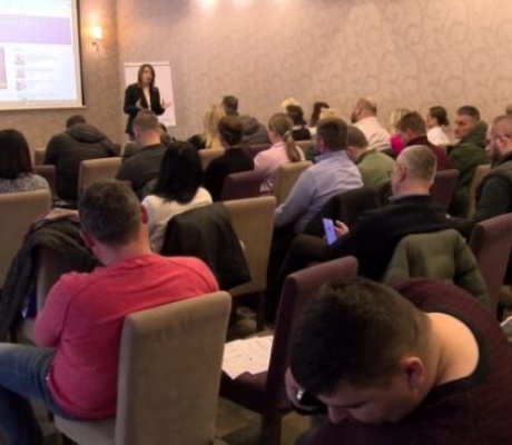 DOBOJ: Održan seminar „Energetska tranzicija u malim i srednjim preduzećima” (VIDEO)